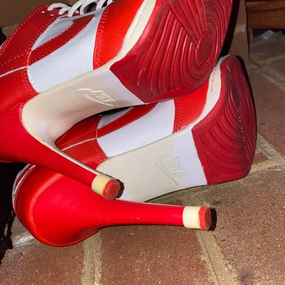 Nike Women's Red and White Heels - Picture 6 of 10